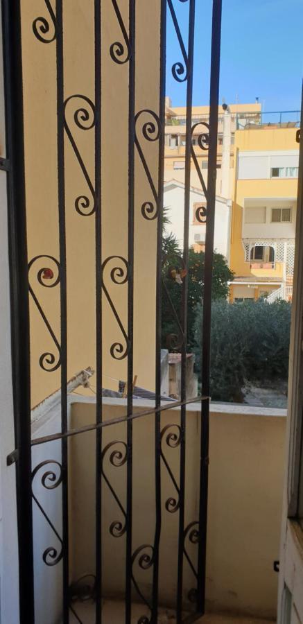 Casa Vacanze Cagliari, ภายนอก รูปภาพ